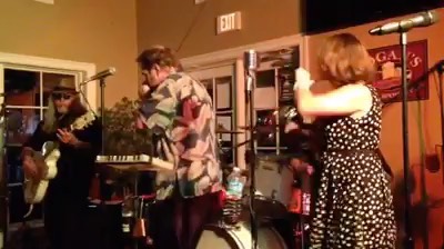 put-your-cat-clothes-on-at-2